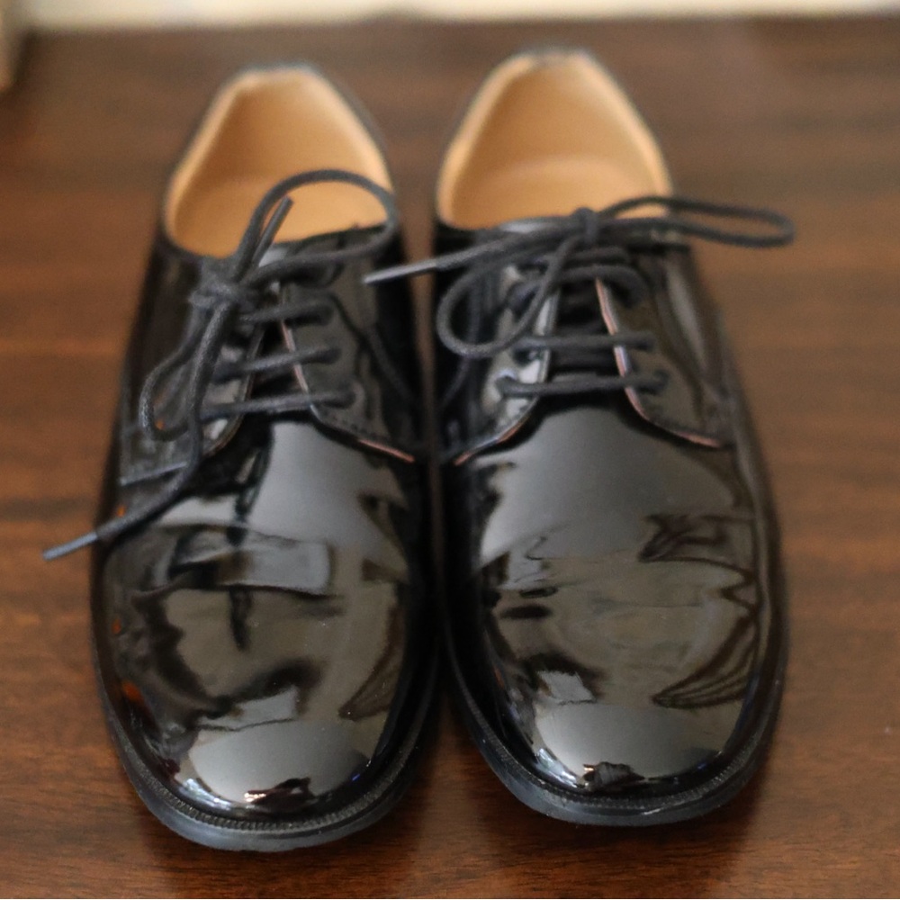 Tip Top Boys Size 1 Patent Leather Dress Shoes | Worn Once | Excellent Condition